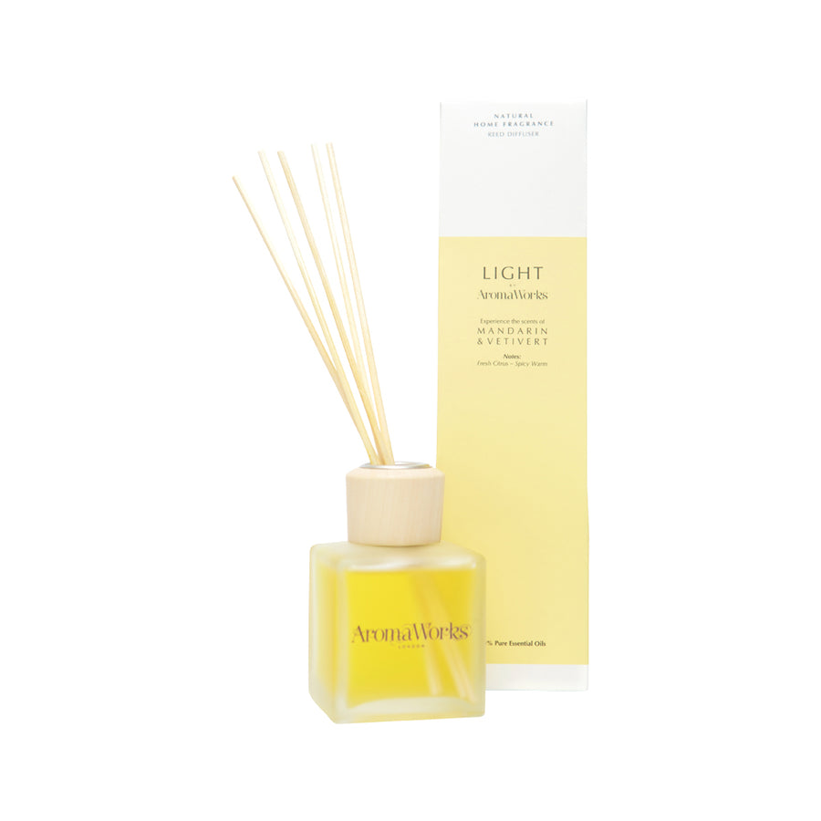 AromaWorks_20Light_20Reed_20Diffuser_20Mandarin_20and_20Vetivert_20100ml_media